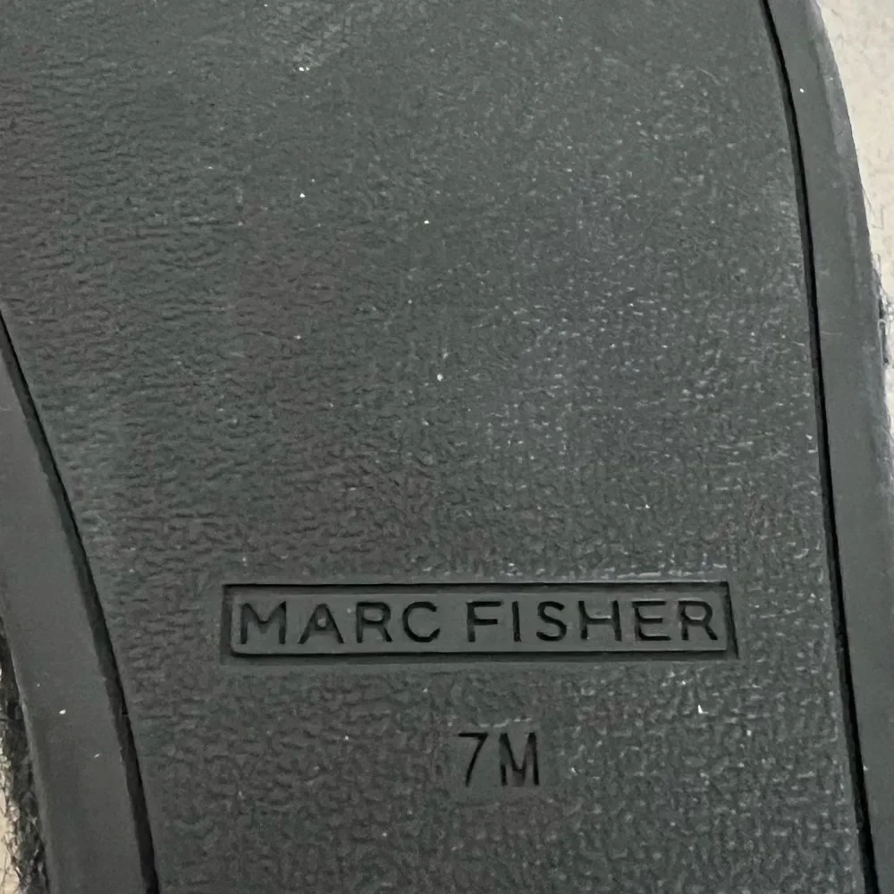 Marc Fisher NWOB Vajen Espadrille Leather Sandals In Black Size 7